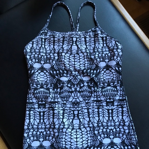 Lululemon Power Y Tank, size 4 - Picture 2 of 5